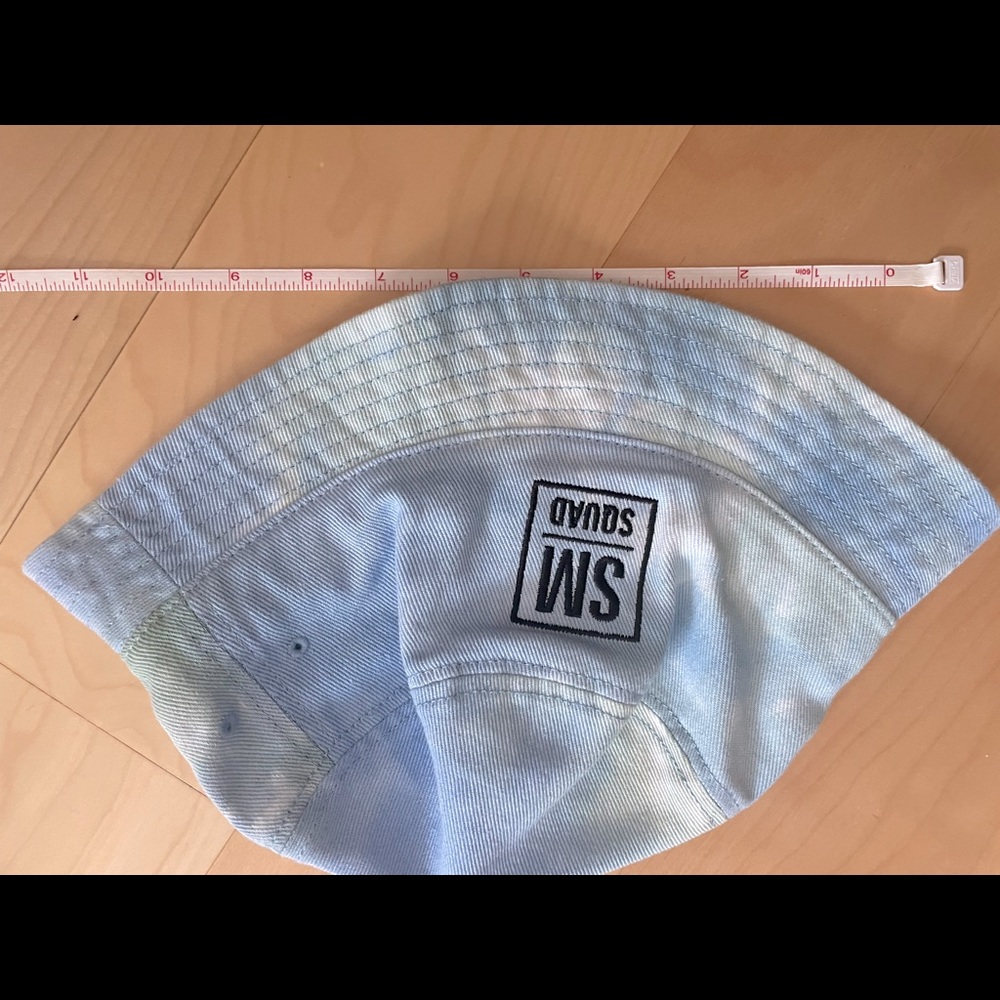 Steve Madden tie dye baby blue bucket hat